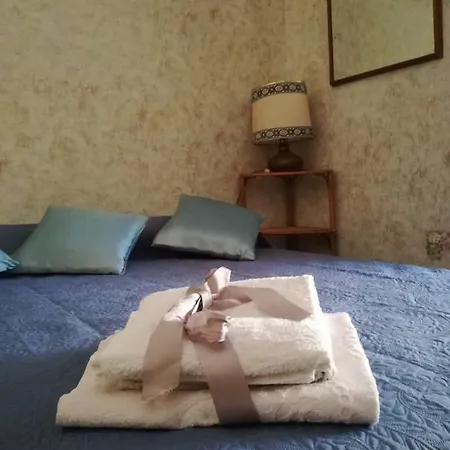 Semesterbostad Alma House *